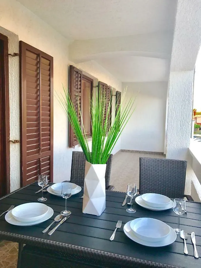 Daire Apartmani Lisac Baška